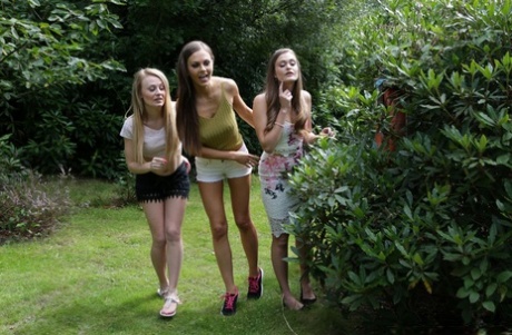 Lucky fella receives a triple blowjob in public from insatiable teenage babes 81774842