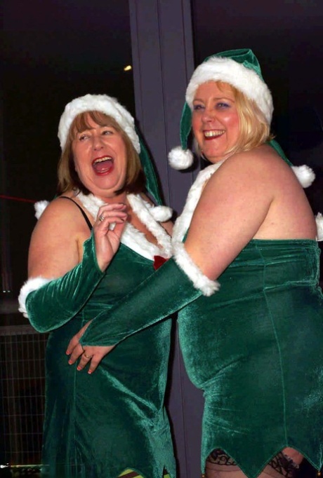 Obese blonde Lexie Cummings partakes in lesbian sex in Christmas clothing 69199743