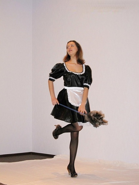 Amateur chick models by herself in cosplay wear before sex with her boyfriend 99133461