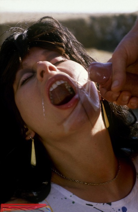 Vintage porn model bends over outdoors for a doggystyle fuck & facial cumshot 19042700