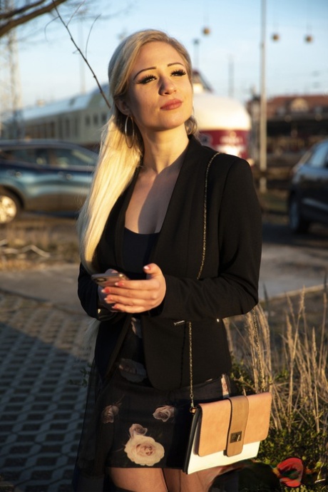 Hot blonde Gabi Gold masturbates in an automobile after being picked up 62073244