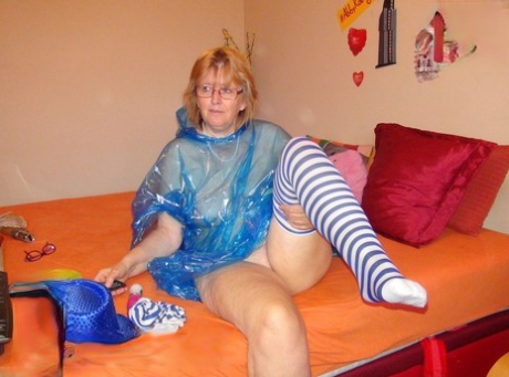 Naked granny Abby Roberts wraps herself in plastic before masturbating 67874668