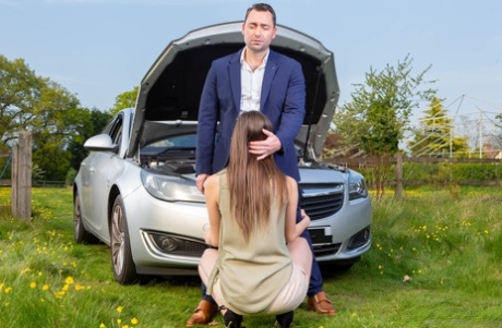 Leggy chick sucks cock and takes it up the ass after her car breaks down 67042961