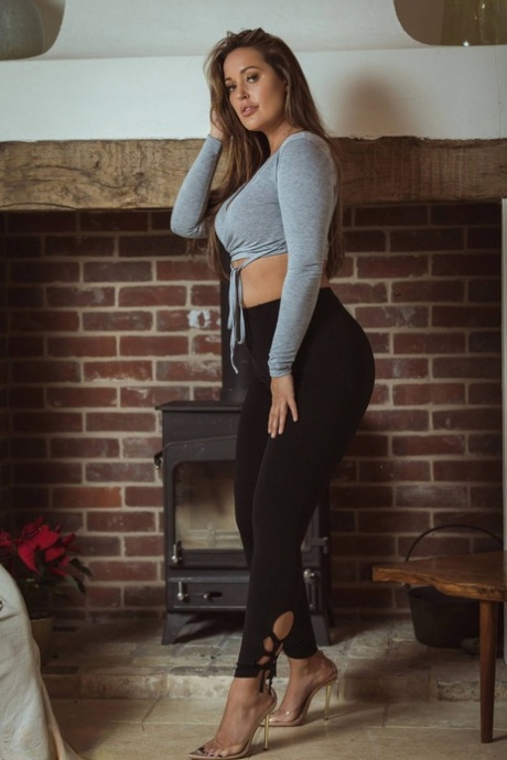 Beautiful girl Frankie Lain goes topless after removing black yoga pants 85539163