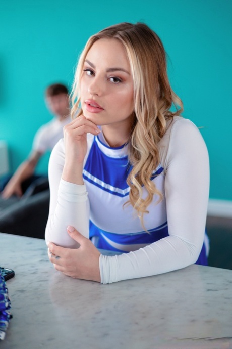 Blonde cheerleader Anna Claire Clouds has sex with her stepbrother 71395859
