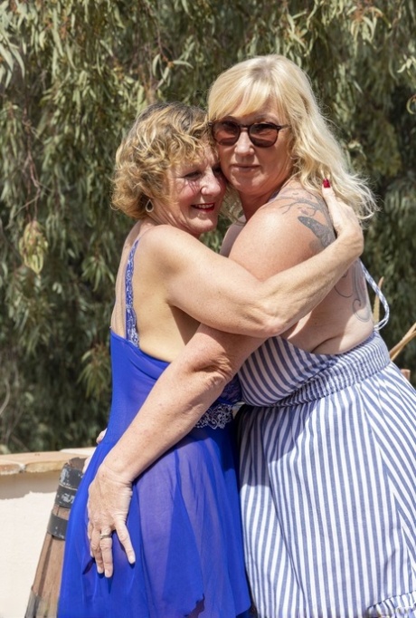 Older fatty Melody and her lesbian lover kiss before tit play begins 57413734
