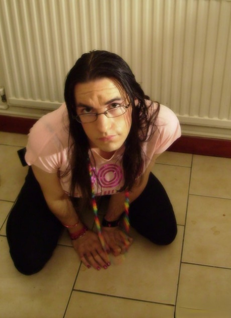 Club Cross Dresser Sex Pics 40931880