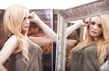 Blonde pornstar Gemma Tardiani is revealing her perfect ass 99478682