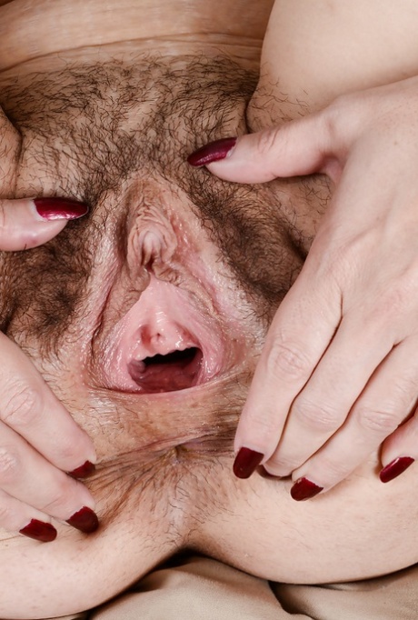Old spunker Sable Renae spreads her hairy aged twat filthy asshole 67568854