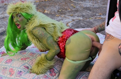 Amateur chick Joanna Angel is left with a gaping asshole after cosplay sex 67285940